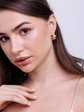 Load image into Gallery viewer, The Samira Hoops