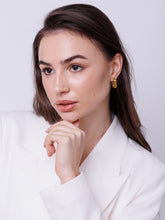 Load image into Gallery viewer, The Toni Hoops
